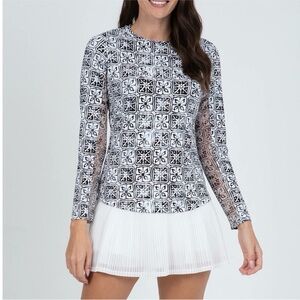 NWT IBKUL Kathy Black and White Patterned Women's Top Size Medium